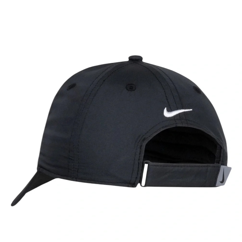NIKE Boy’s Hat! Child size 4-7.